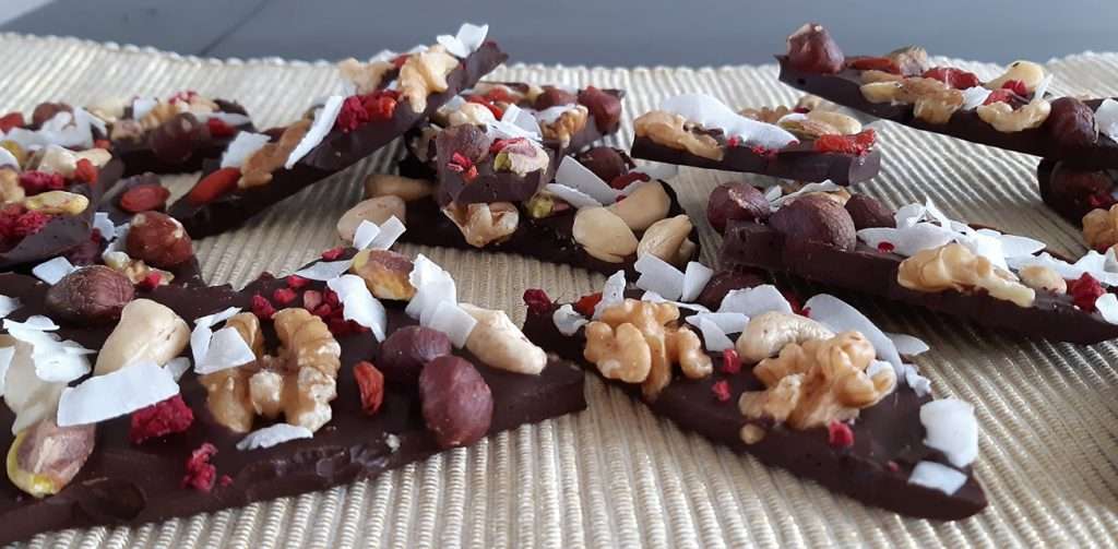 Gezond recept - Chocolade bonbons - Chocoladebrokken - ganiqmore.nl